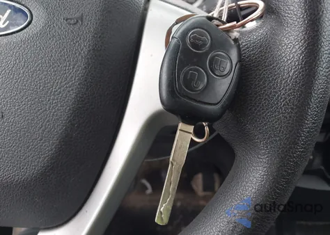 2012 Ford Fiesta Se z USA, uszkodzony, nr VIN 3FADP4EJ5CM117778